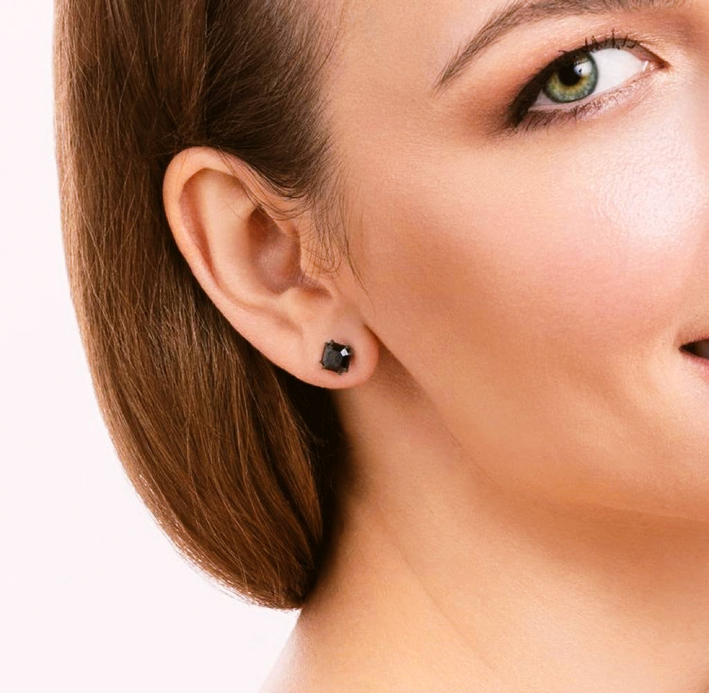 Earring studs UNIVERSI