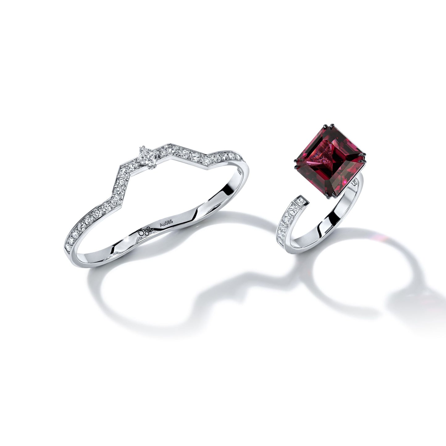Ring ROSEUS FLAMMA rhodolite