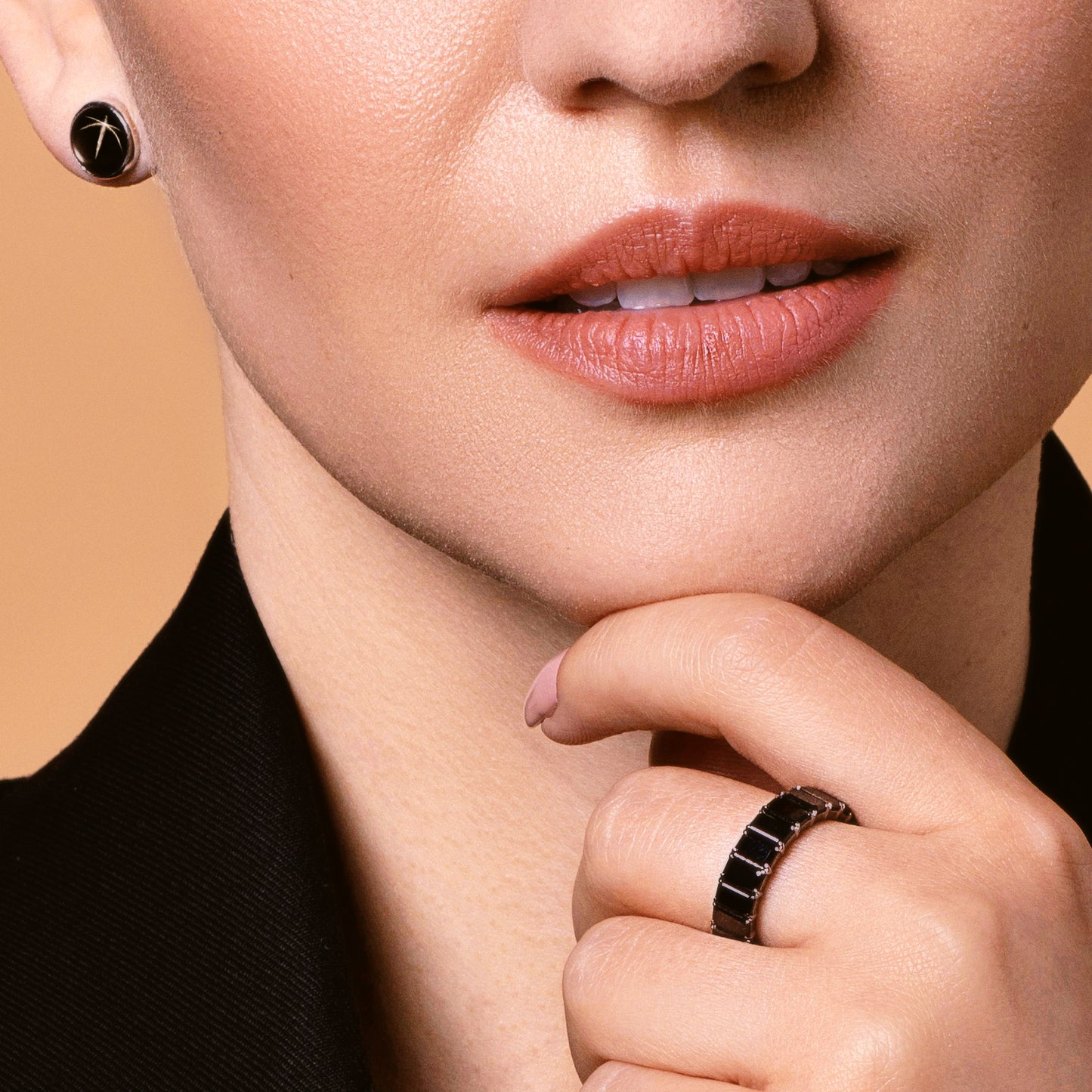 Ring UNIVERSI
